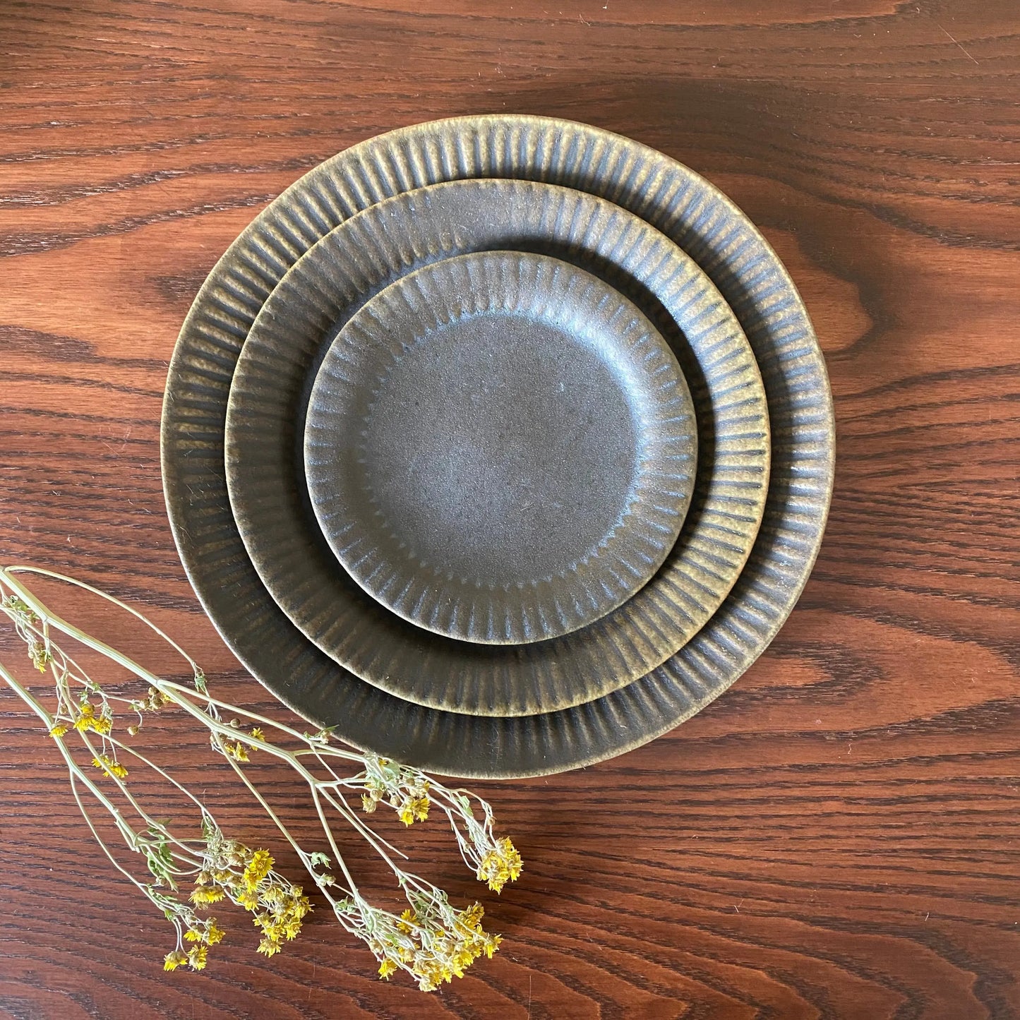 ラッフルプレート L サビ釉|古谷製陶所(信楽焼 陶器)【古2】