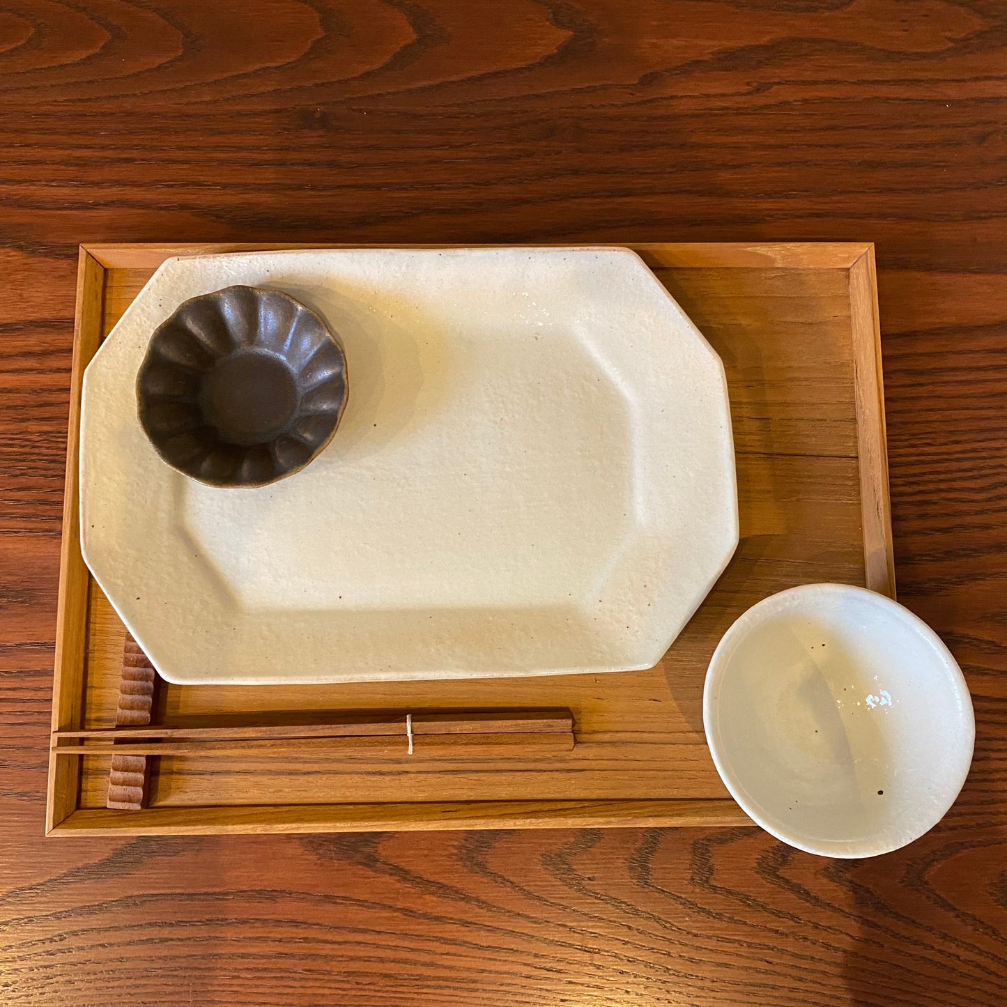 輪花深皿 豆 サビ釉|古谷製陶所(信楽焼 陶器)【古54】