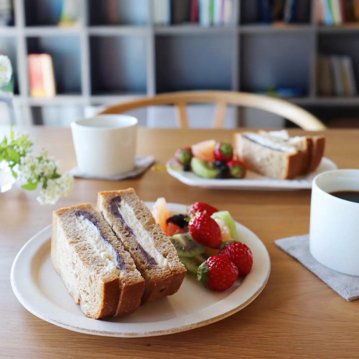 生クリーム&十勝粒あんサンド 糖質5.9g/個