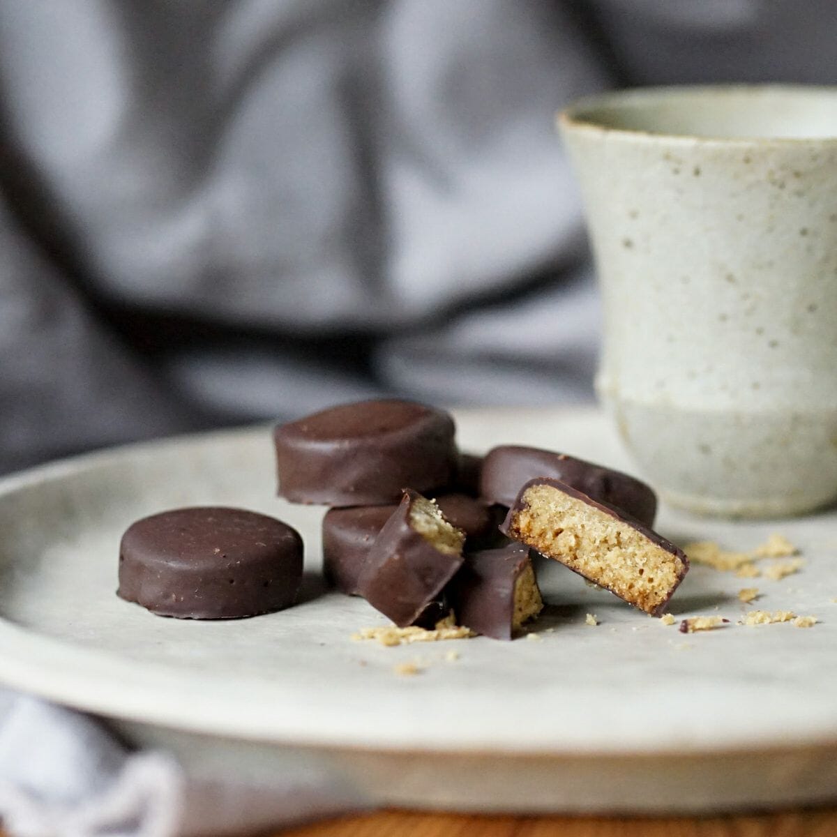 フスボンチョコクッキー(10枚入り) 糖質1.2g/枚