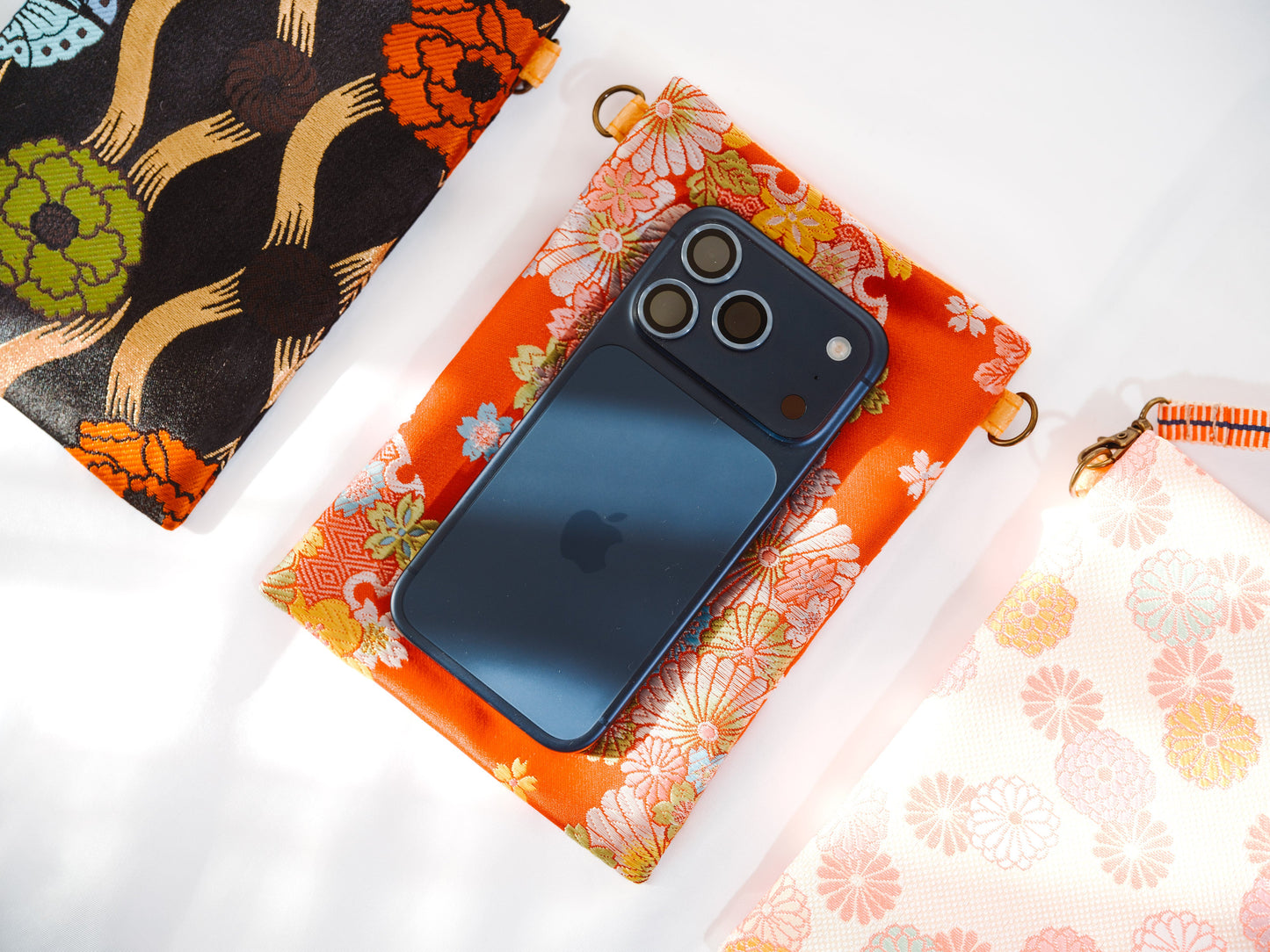 iphone スマホポシェット