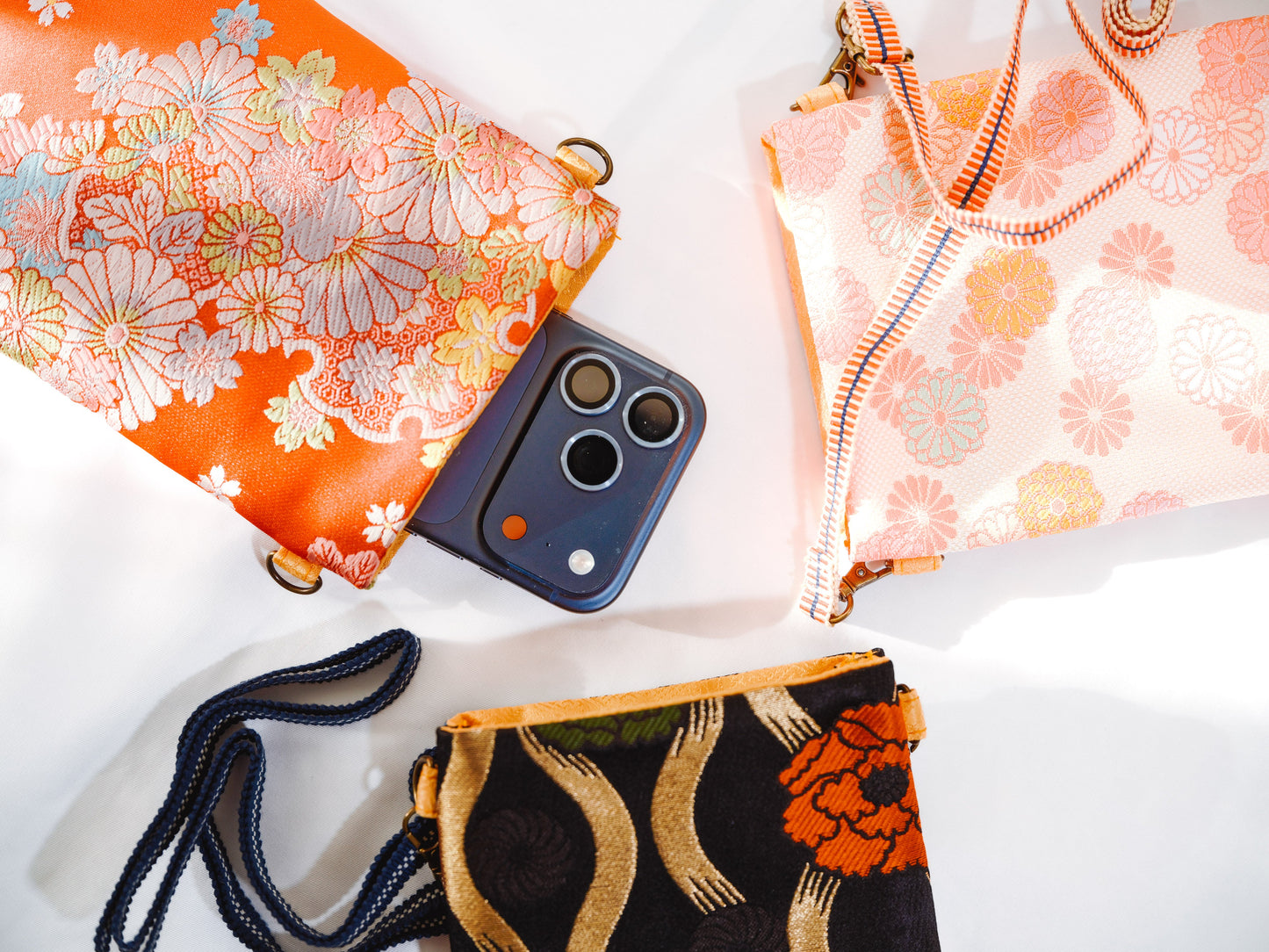 iphone スマホポシェット