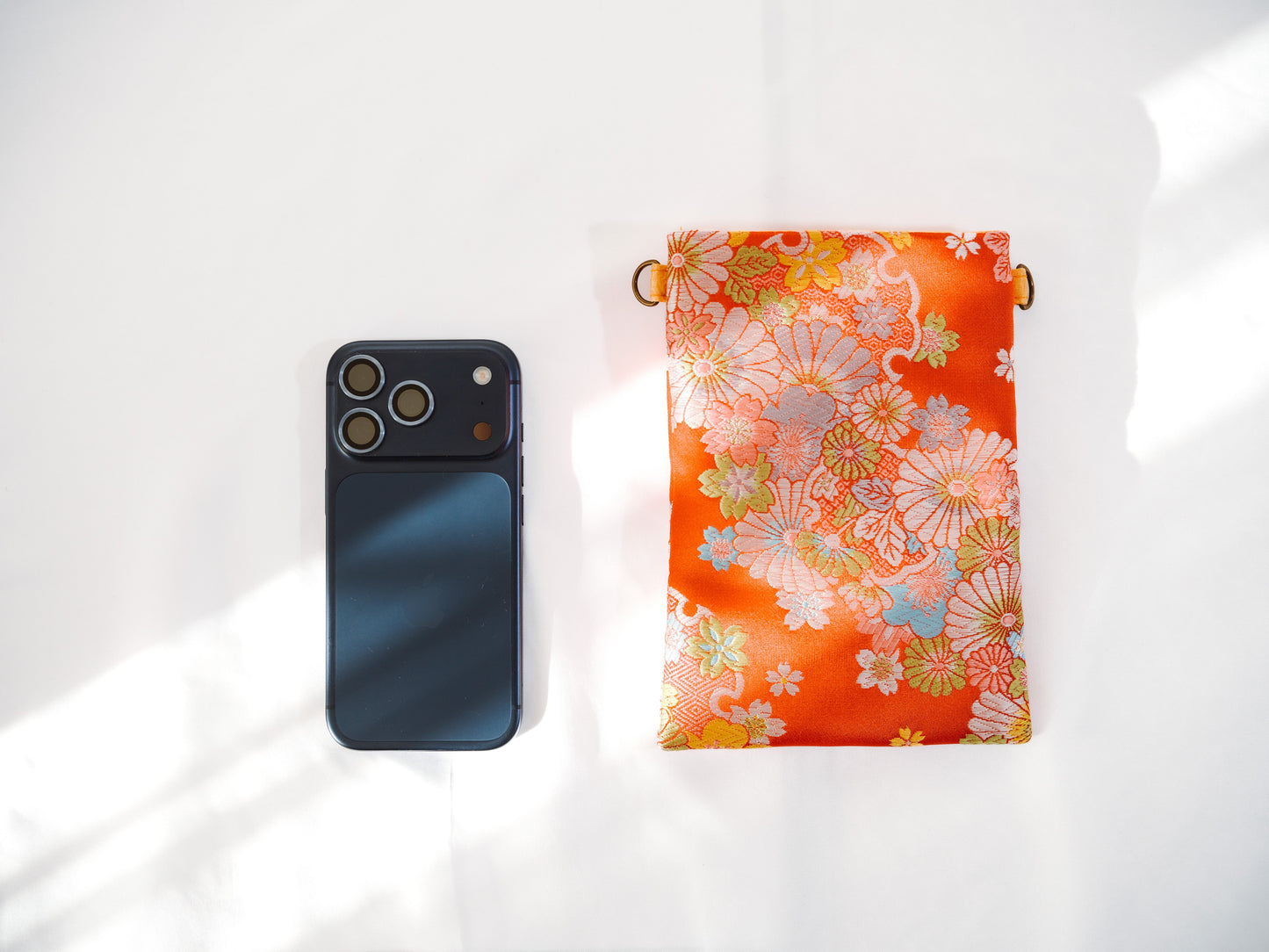 iphone スマホポシェット