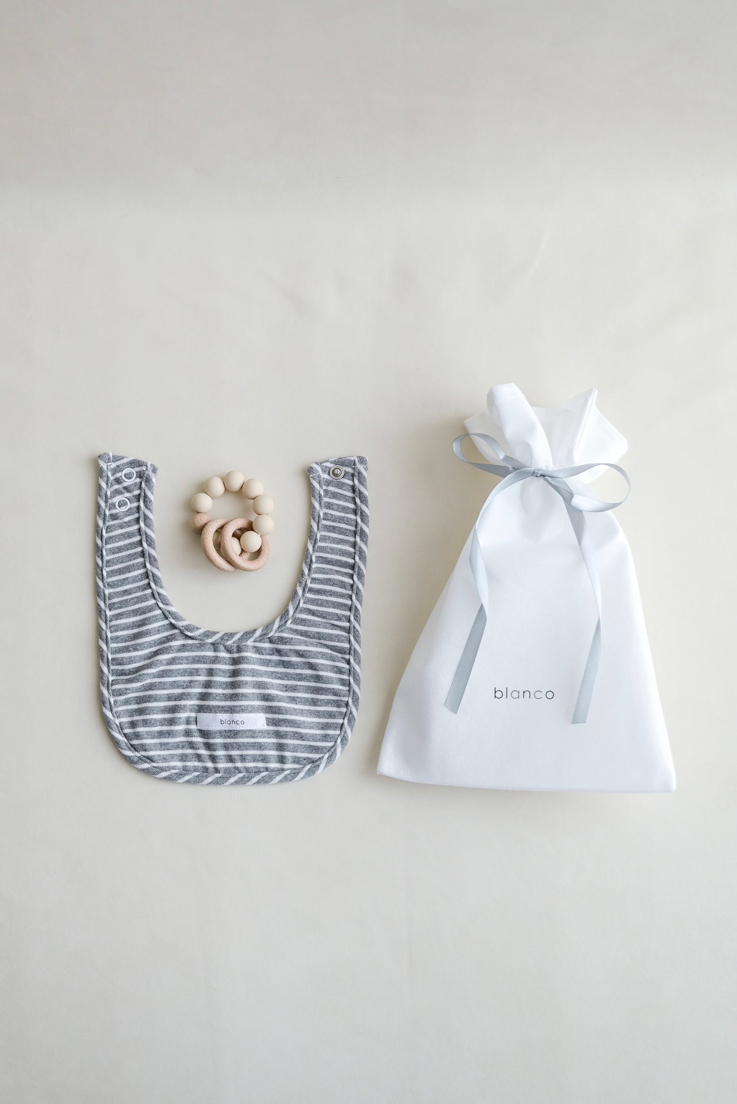 gift bib& rattle