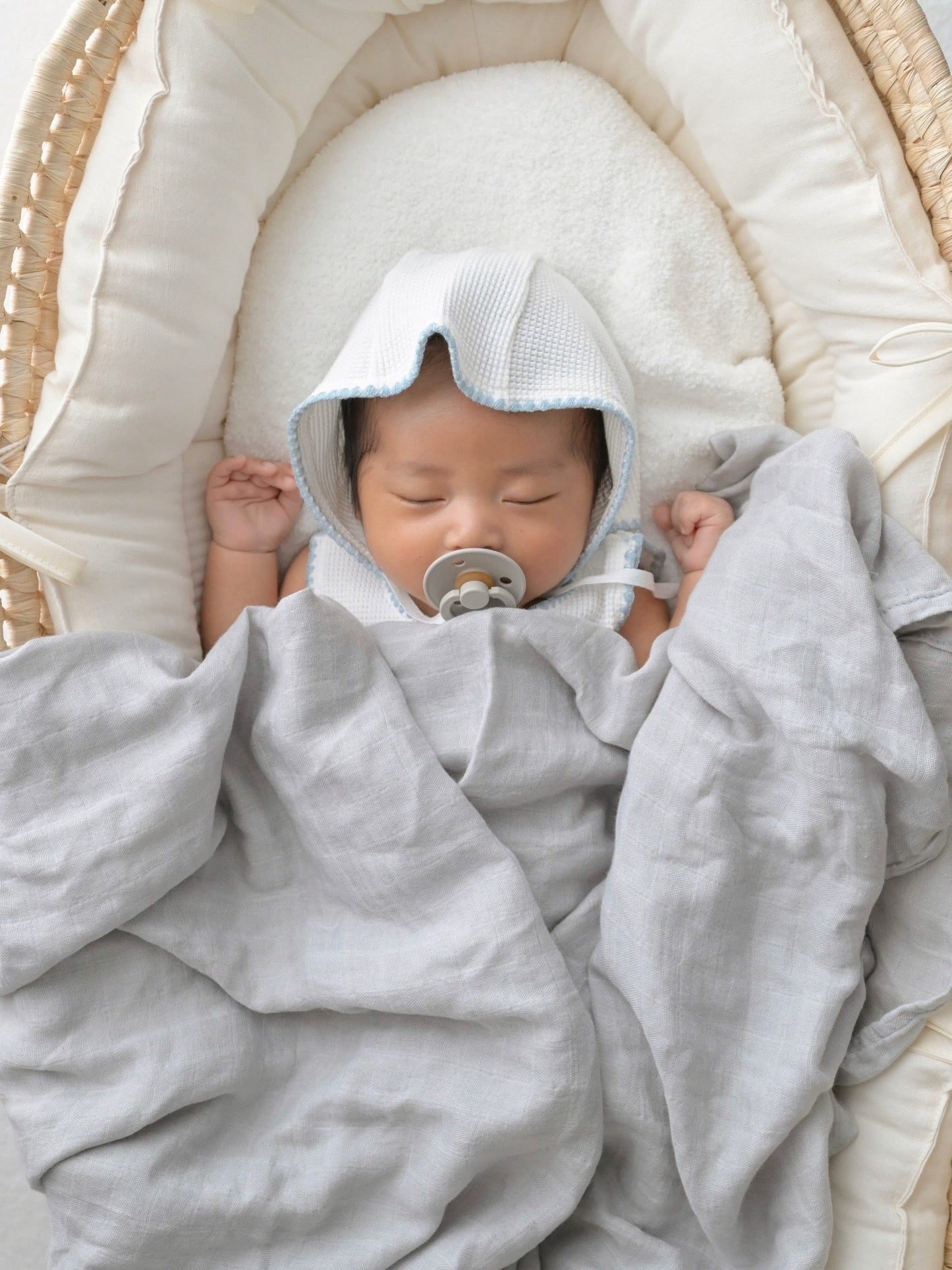 swaddle blanket