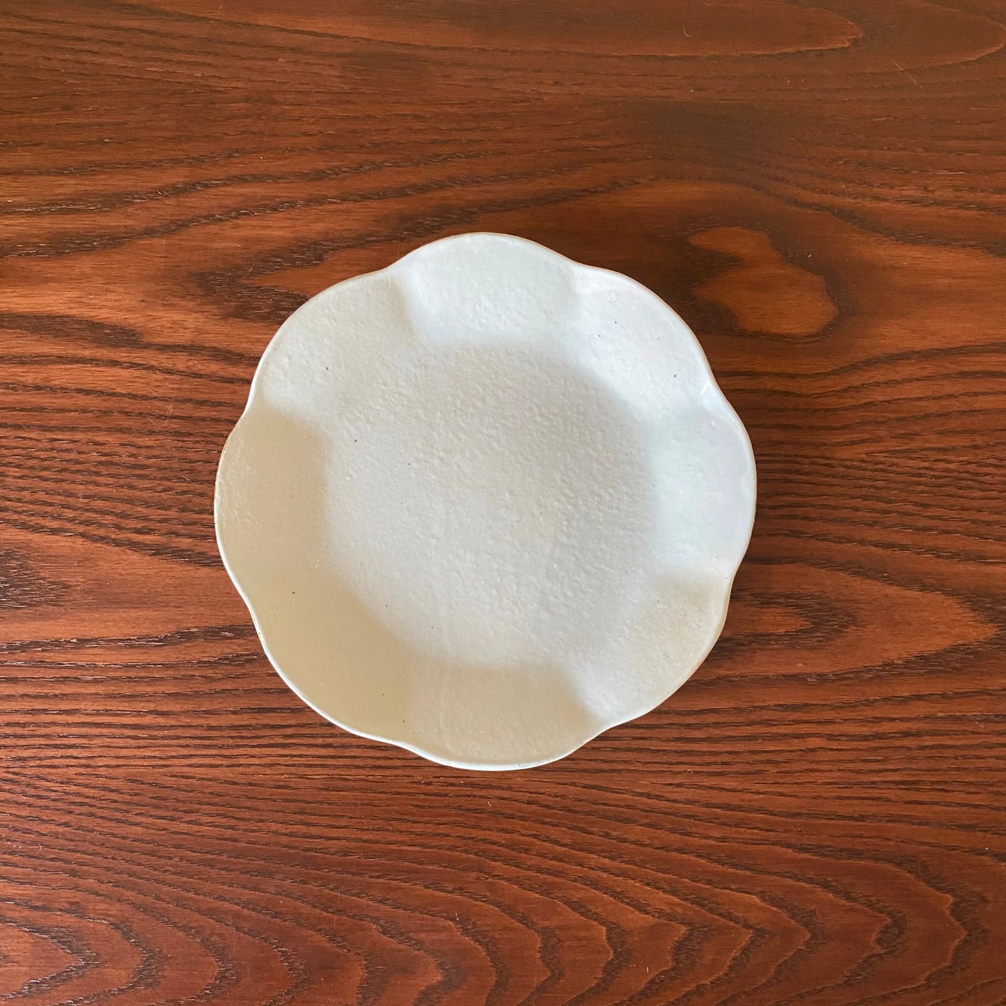 輪花皿 中 鉄散｜古谷製陶所（信楽焼 陶器）【古59】