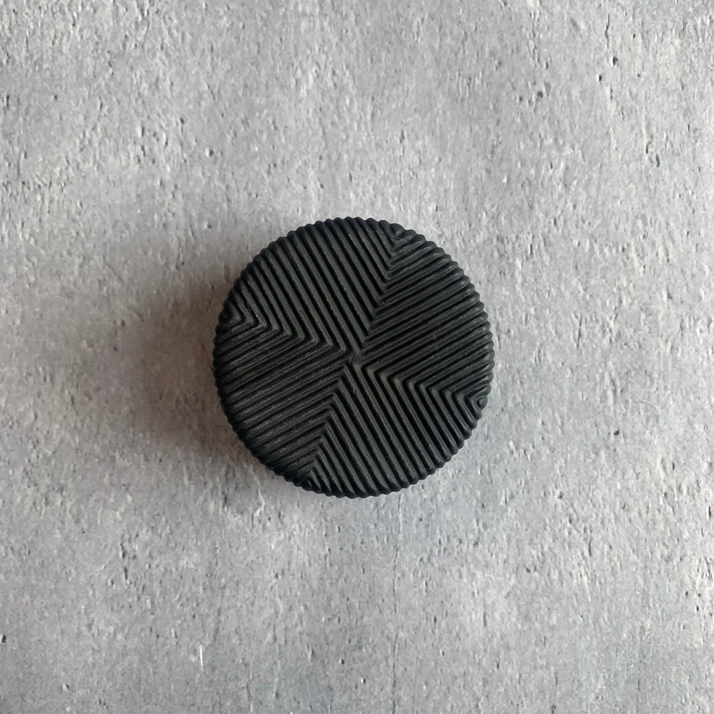 作家　飛松灯器　sections / 蕎麦猪口 / charcoal black【5】