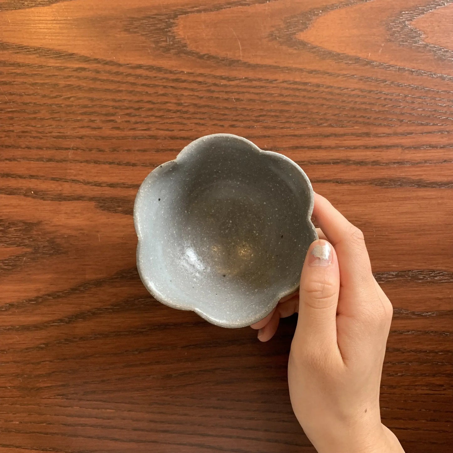 輪花高台小鉢 ミニ グレー釉｜古谷製陶所（信楽焼 陶器）【古71】