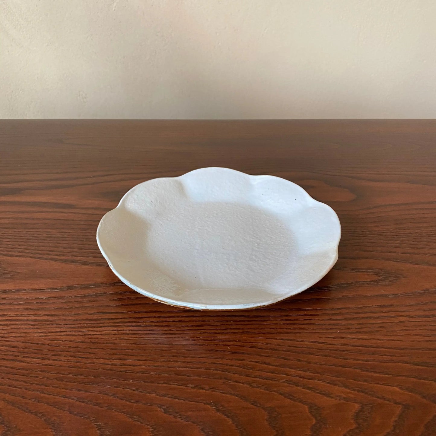 輪花皿 中 鉄散｜古谷製陶所（信楽焼 陶器）【古59】