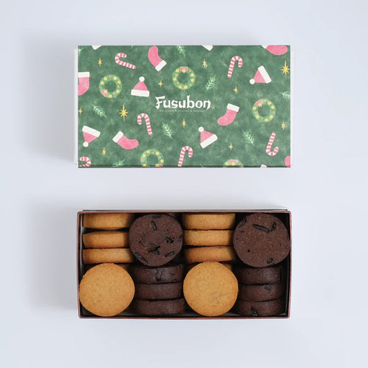 【送料・クリスマスパッケージ込】フスボンクッキーアソートボックス（32枚入）