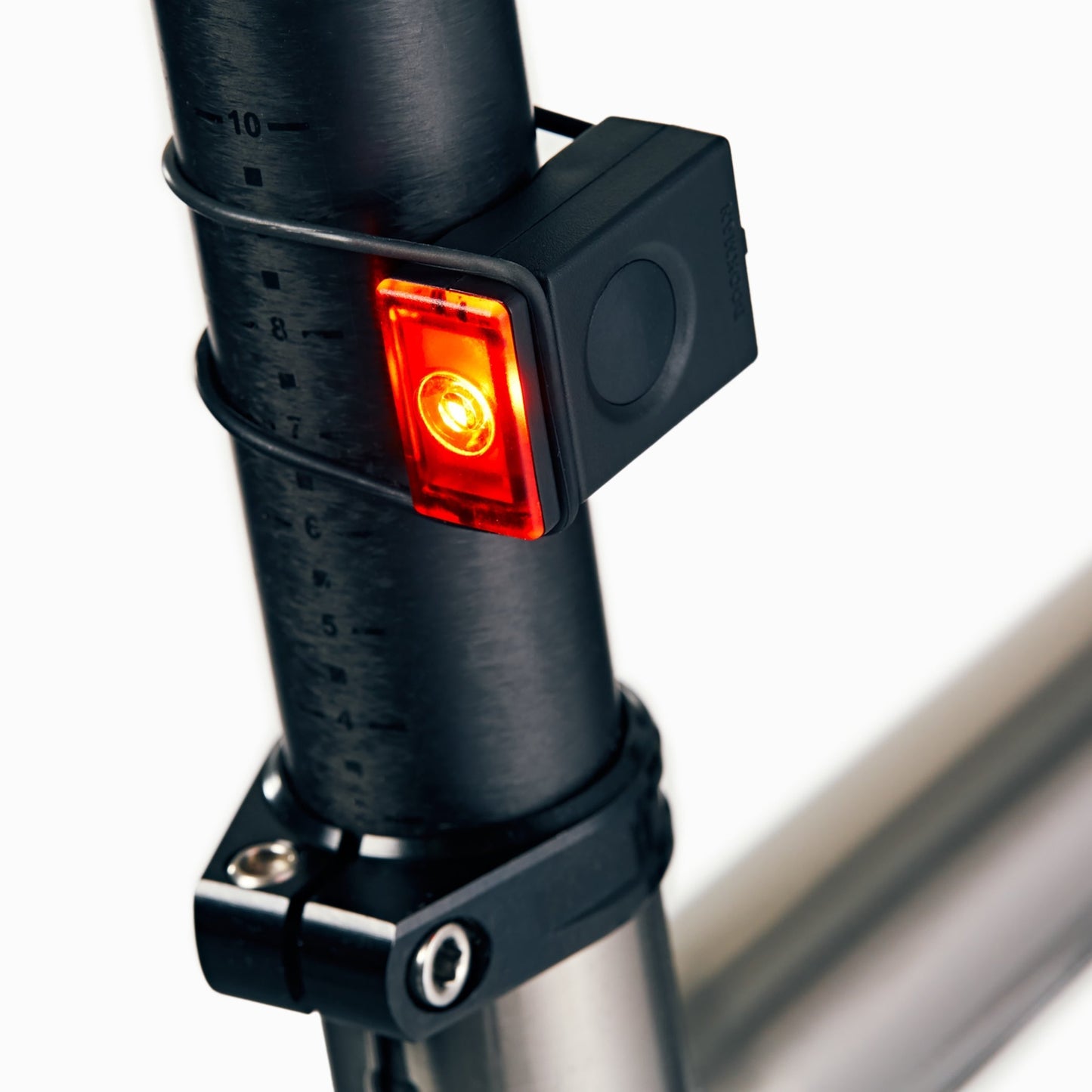 ライト BM-413 Block-light-rear ブロックライト（リア） Block Light Rear - Black