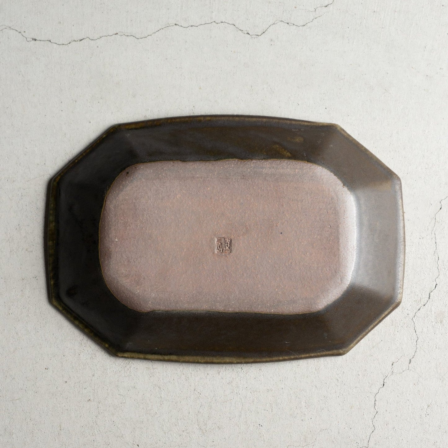 八角プレート 大 サビ釉｜古谷製陶所（信楽焼 陶器）【古7】