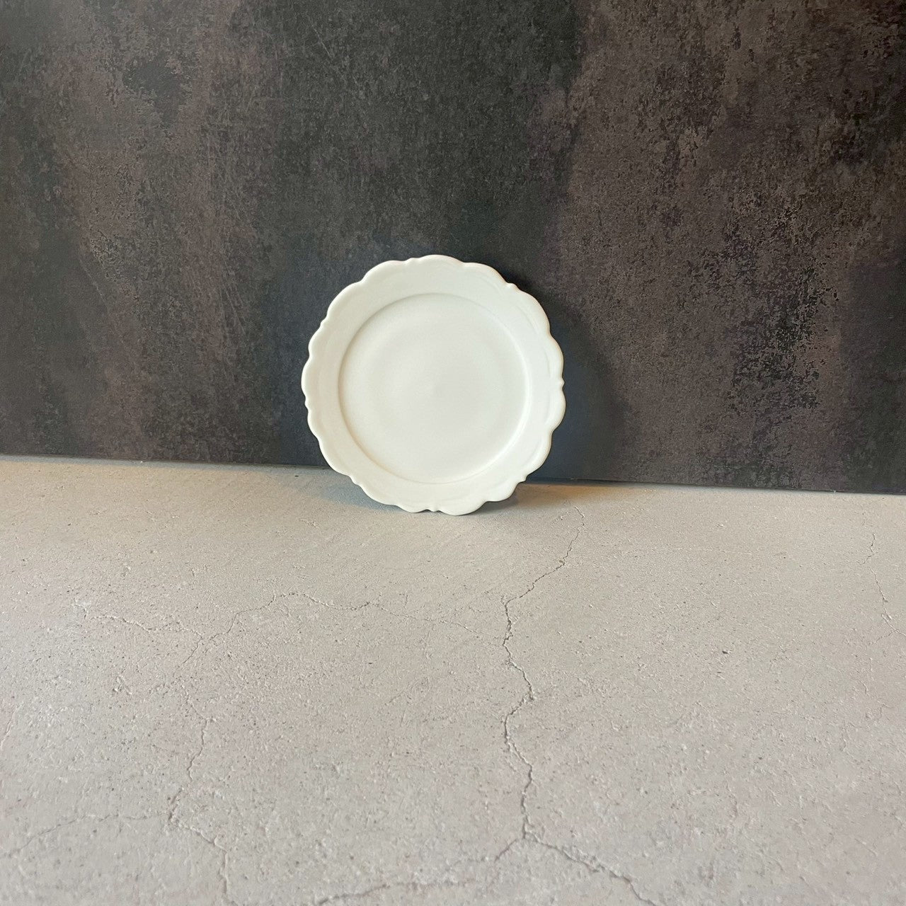 豆皿　レリーフソーサーφ10　白【FK17】