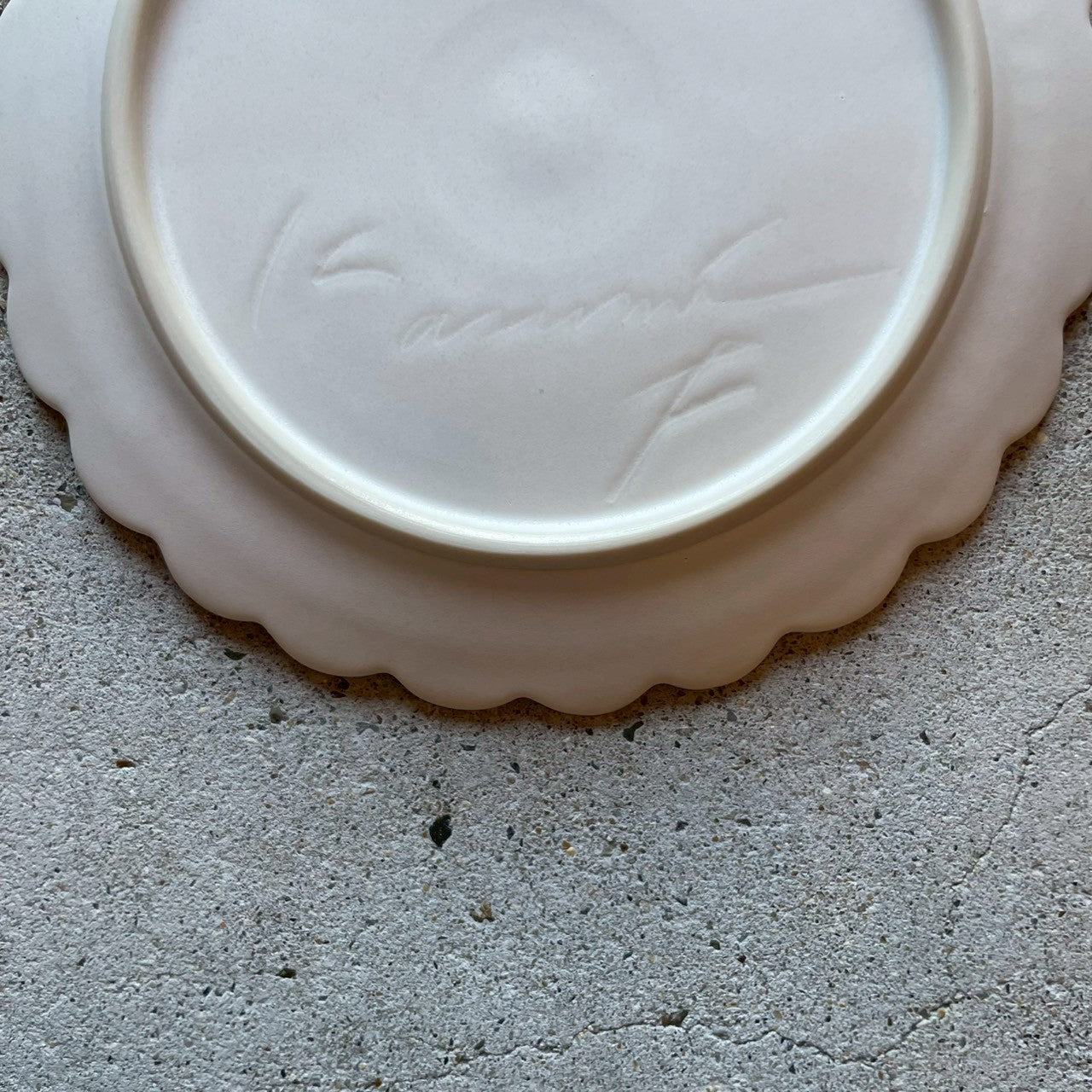 五寸皿　五寸手彫り皿　白【FK21】