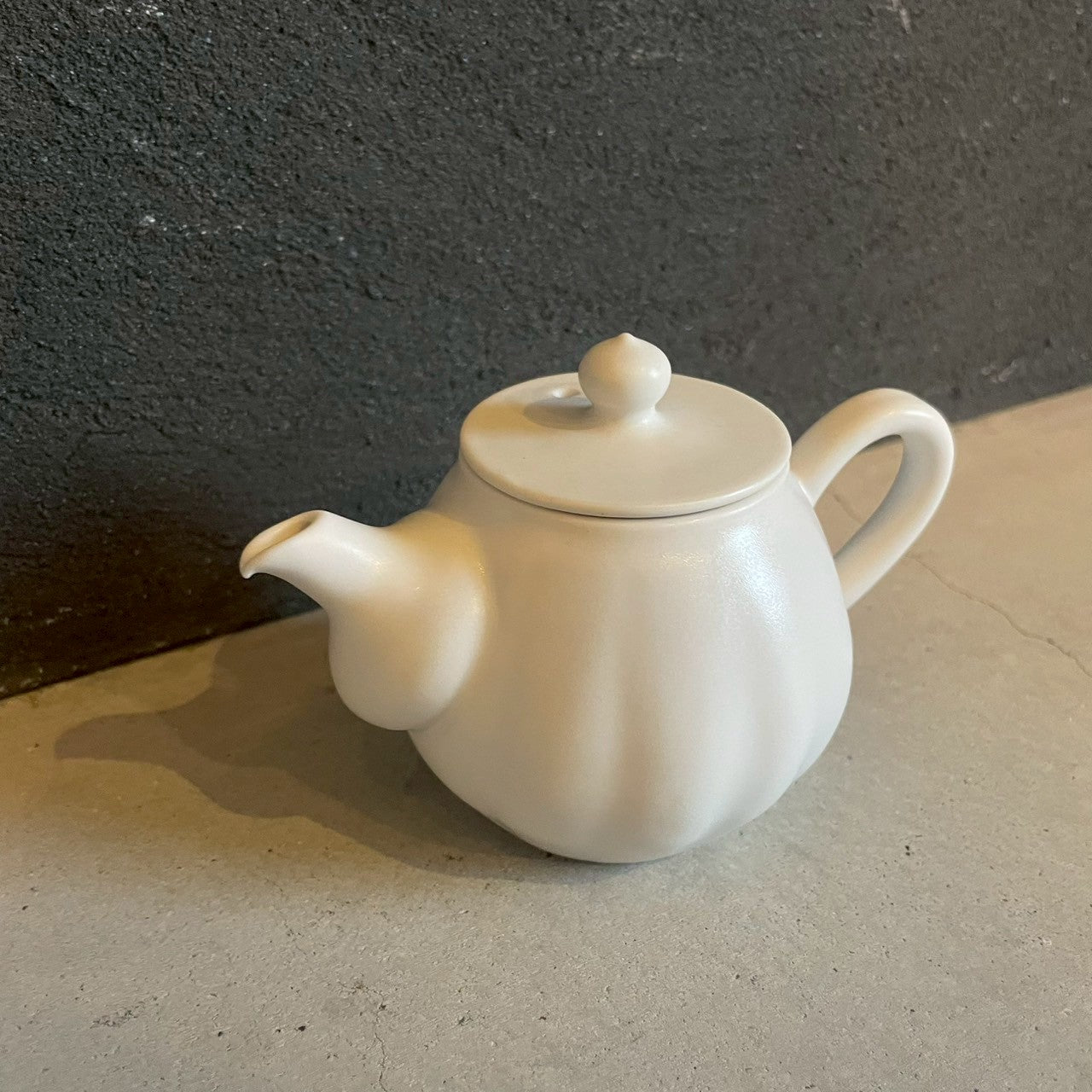 急須シリーズ　茶壺　白【FK36】