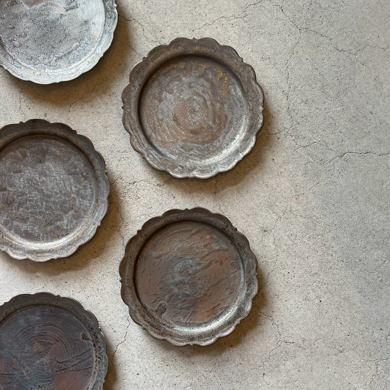 五寸皿　レリーフ　ブロンズ【FK47】