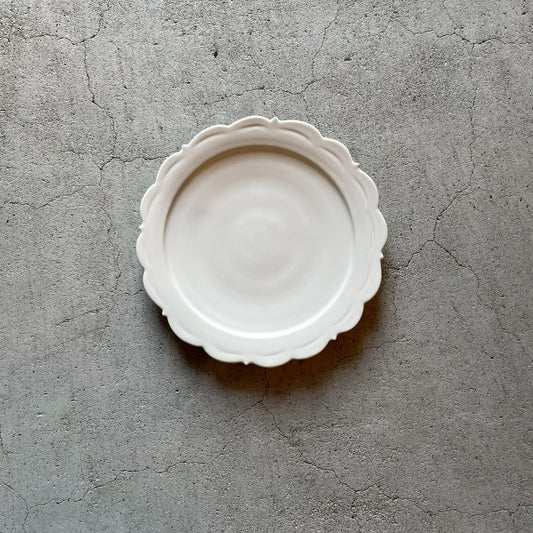 六寸皿　レリーフ六寸皿　白【FK49】