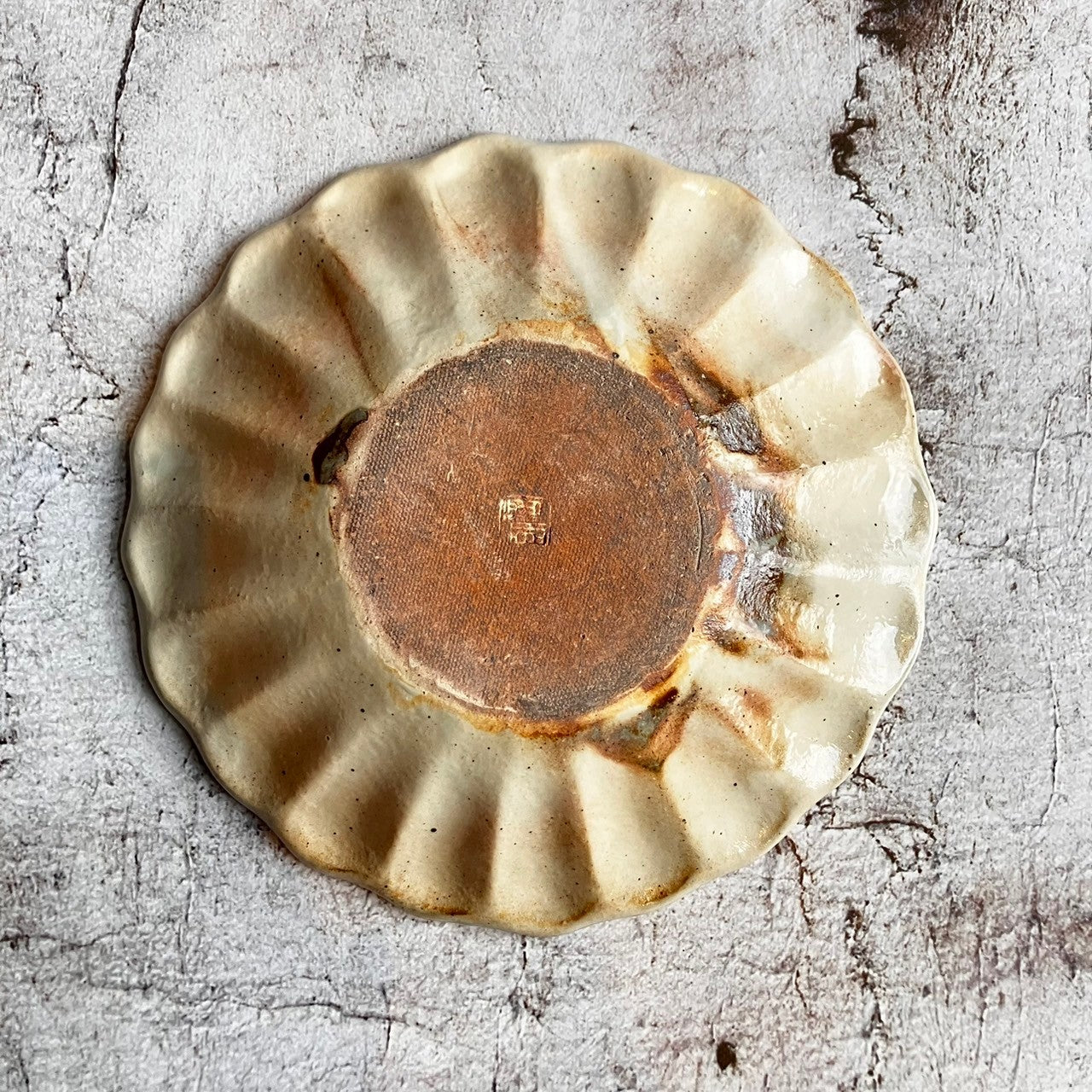 輪花深皿 大 鉄散｜古谷製陶所（信楽焼 陶器）【古33】