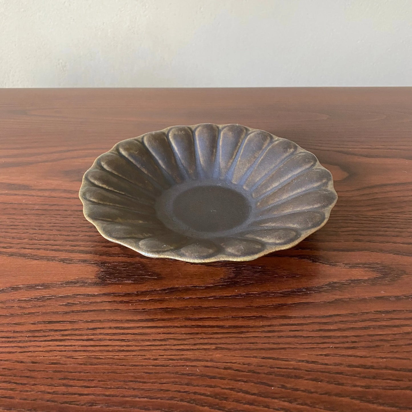 輪花深皿 大 サビ釉｜古谷製陶所（信楽焼 陶器）【古5】
