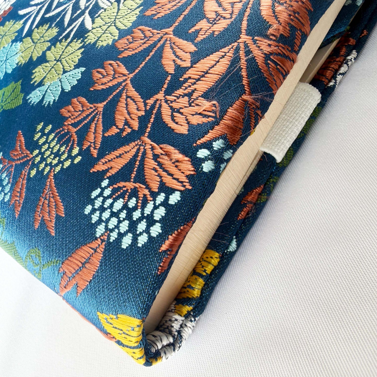 ものがたりの装いカバー(しおり付)