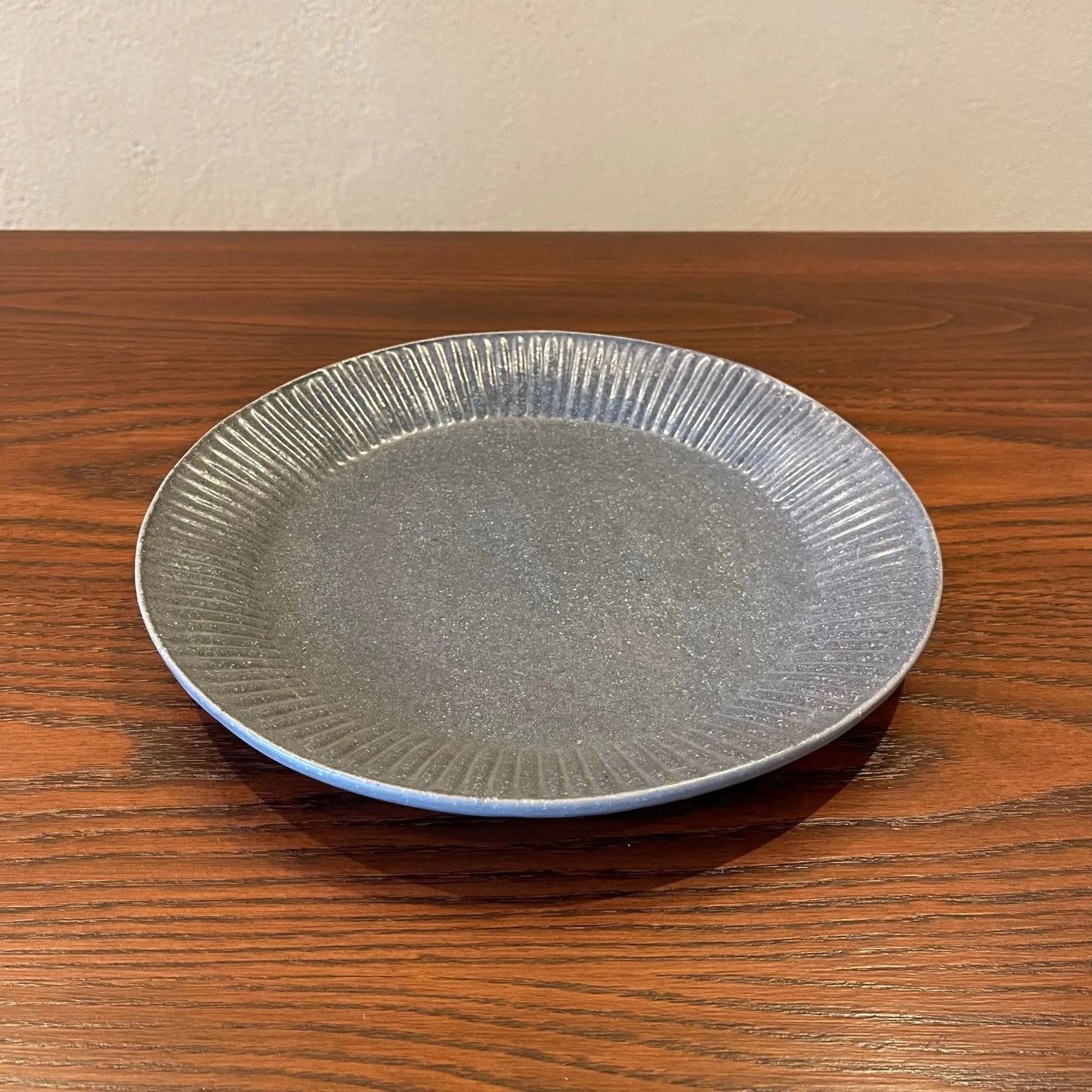 ラッフルプレート L グレー釉｜古谷製陶所（信楽焼 陶器）【古10】