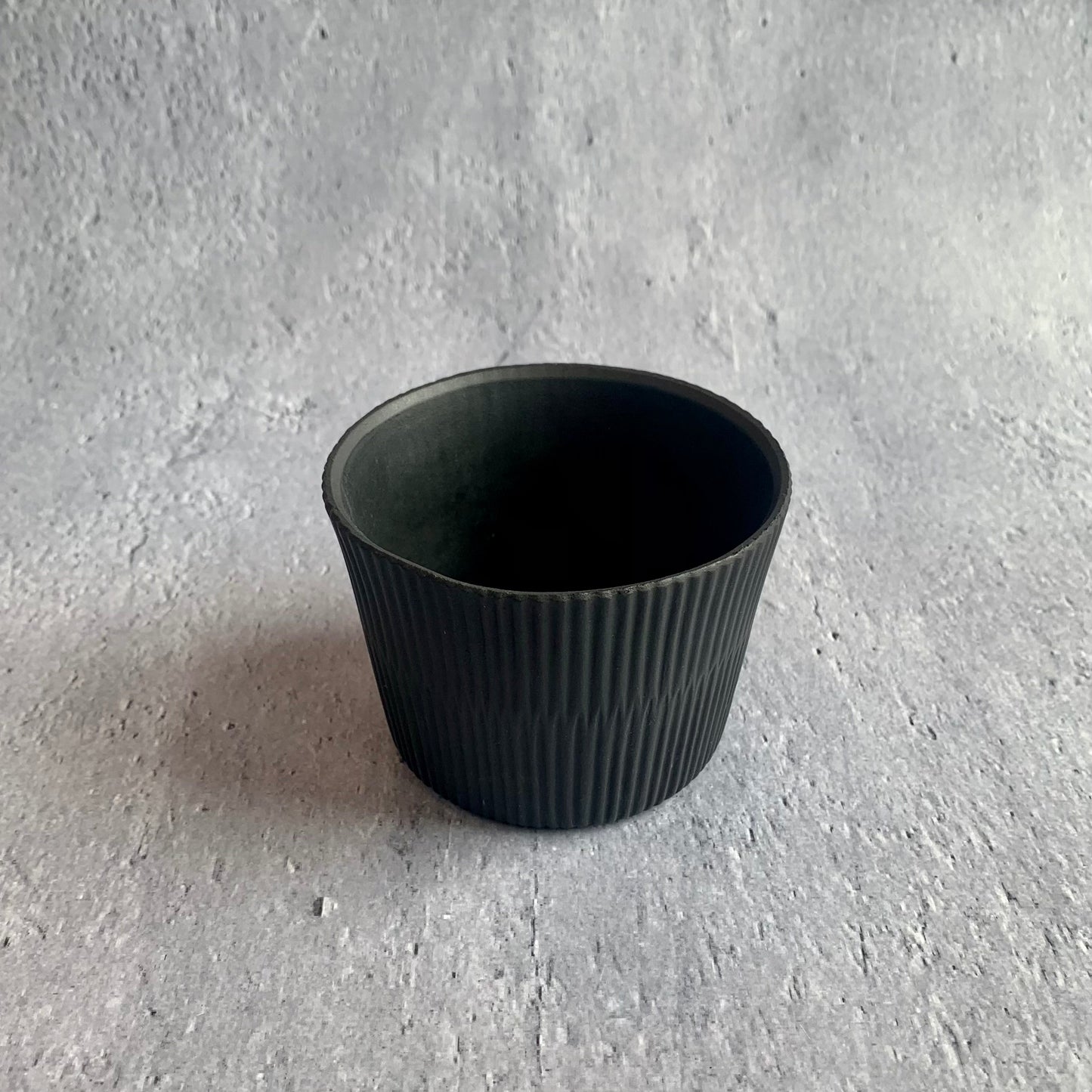 作家　飛松灯器　sections / 蕎麦猪口 / charcoal black【5】