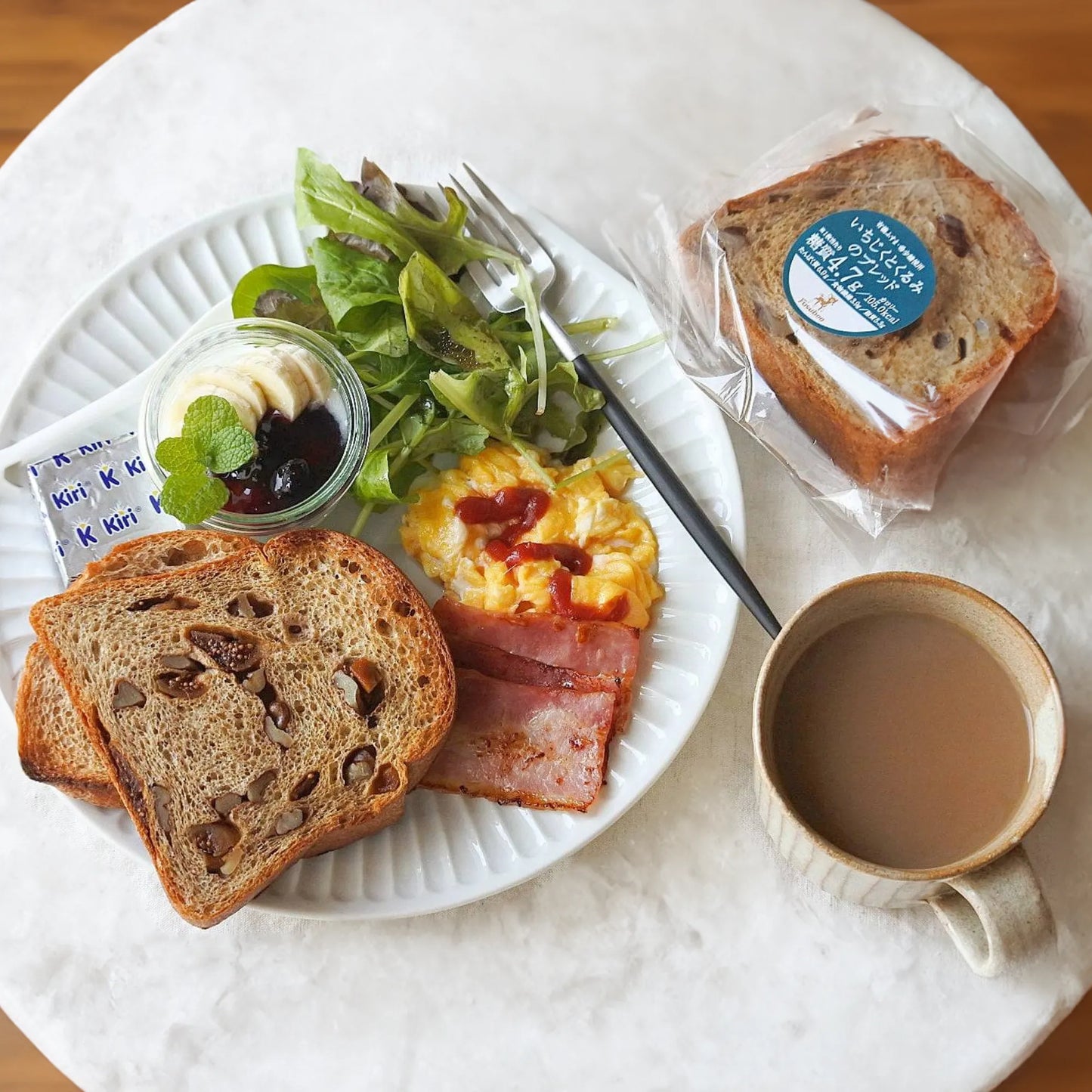 いちじくとくるみのブレッド（大10枚入）糖質4.7g/枚