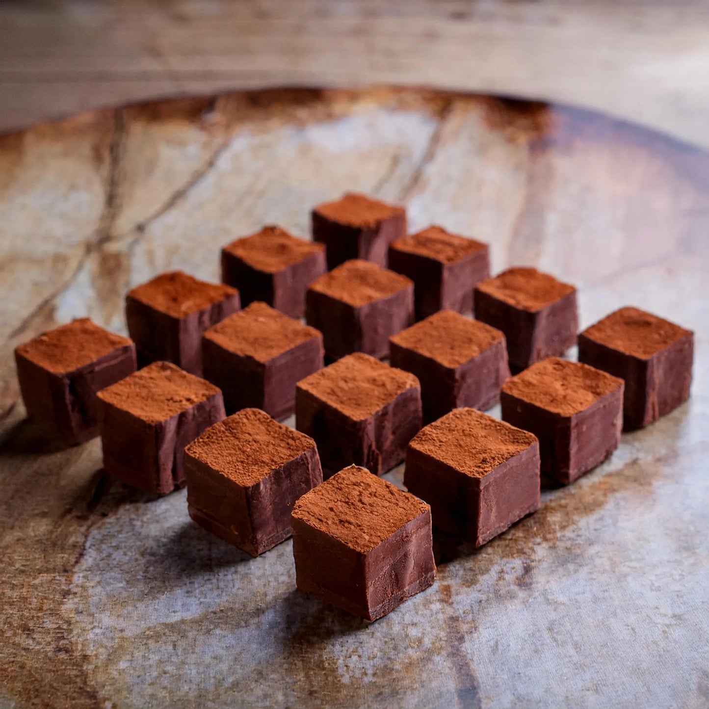 フスボン 生チョコレート(16個入) 糖質0.3g/個