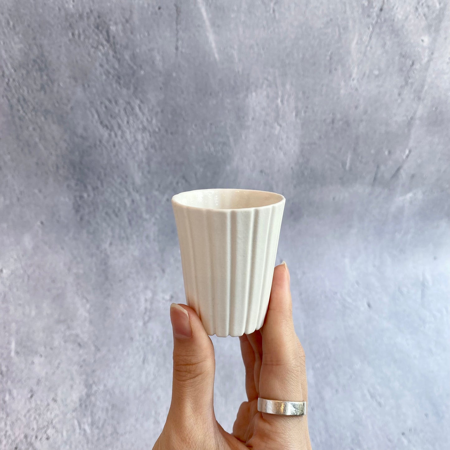 作家　飛松灯器　shaved cup SS / 台湾茶杯 / white【13】