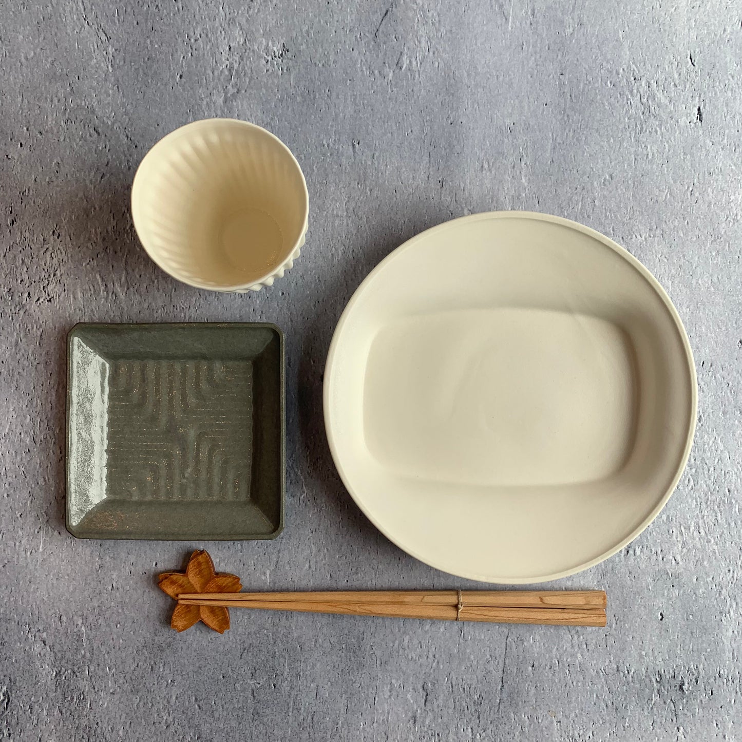 作家　飛松灯器　山プレート / 角 / S / gray【4】