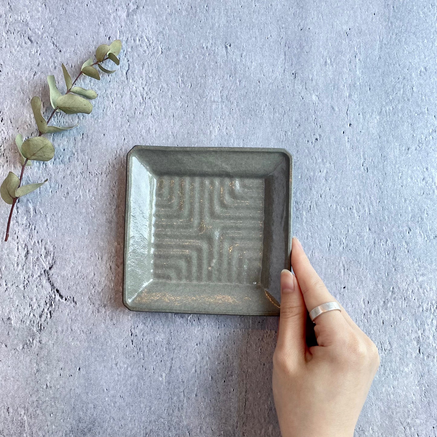 作家　飛松灯器　山プレート / 角 / S / gray【4】