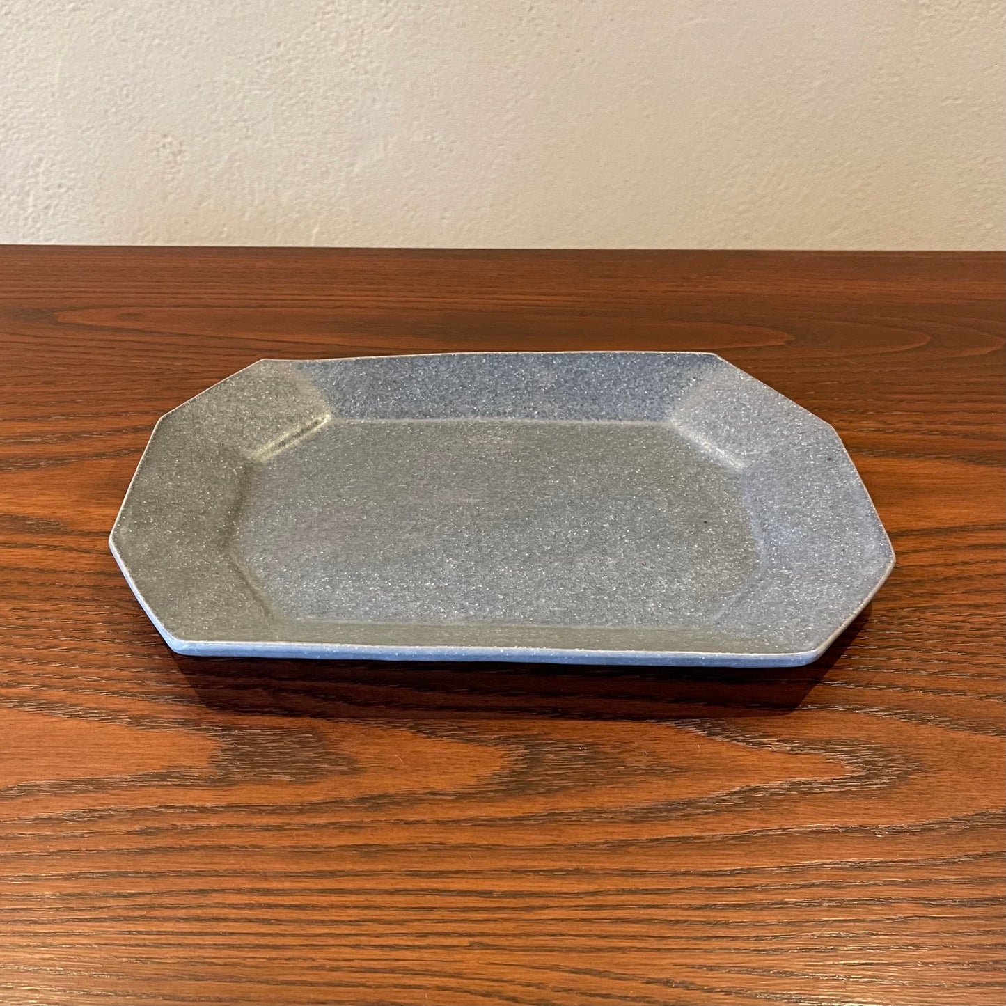 八角プレート 大 グレー釉｜古谷製陶所（信楽焼 陶器）【古72】