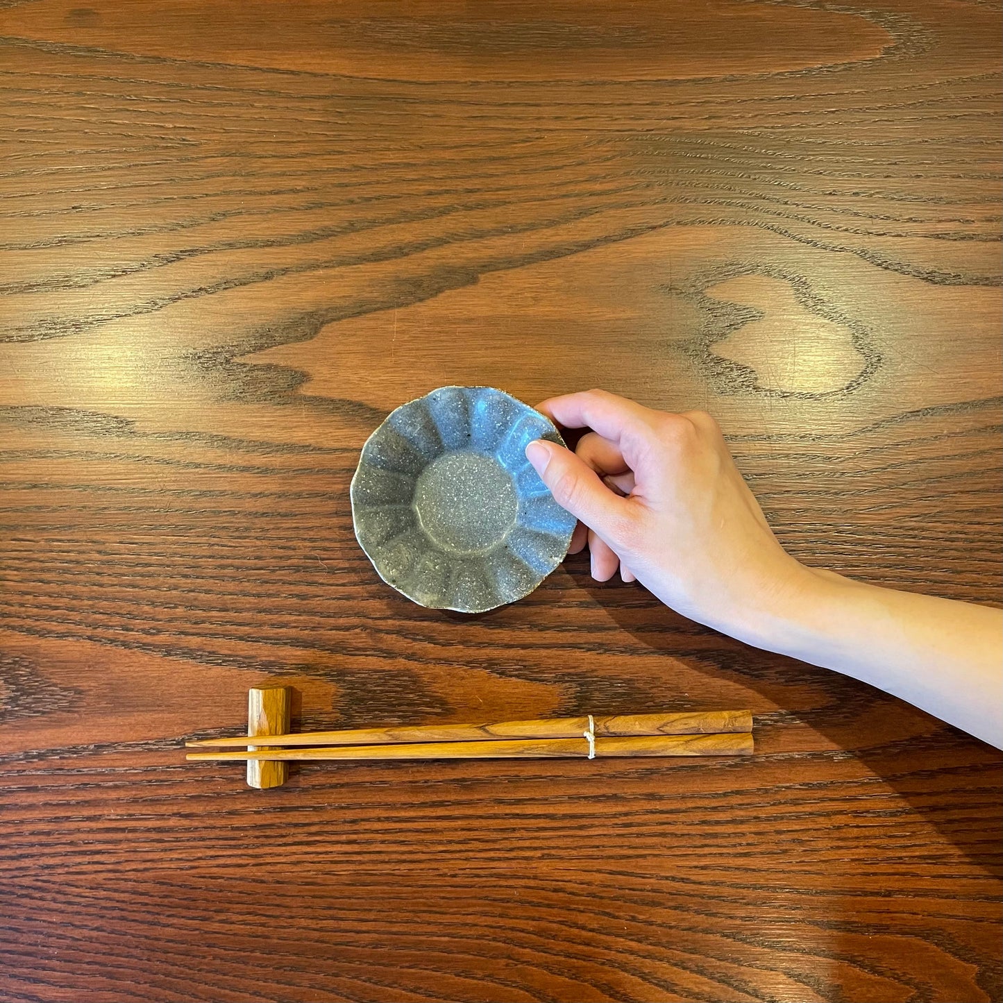 輪花深皿 豆 グレー釉｜古谷製陶所（信楽焼 陶器）【古20】