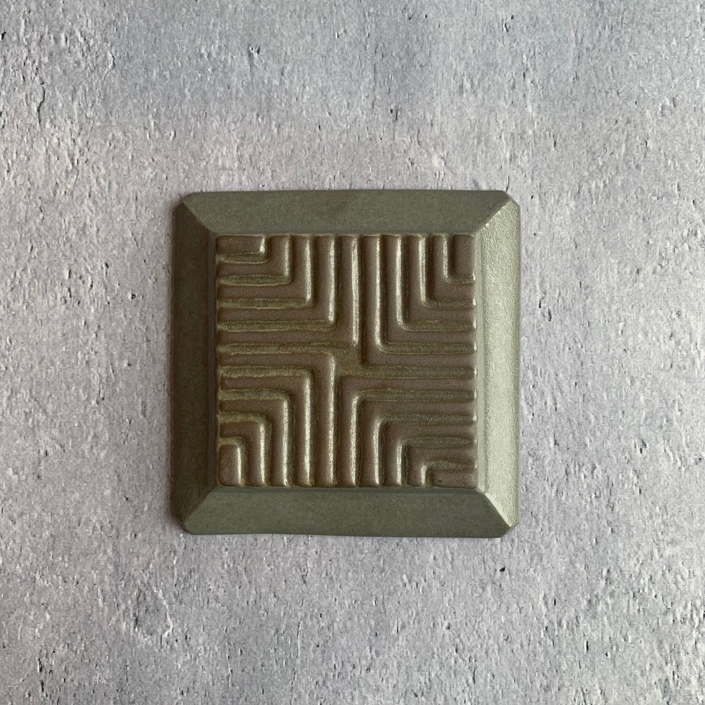 作家　飛松灯器　山プレート / 角 / S / gray【4】