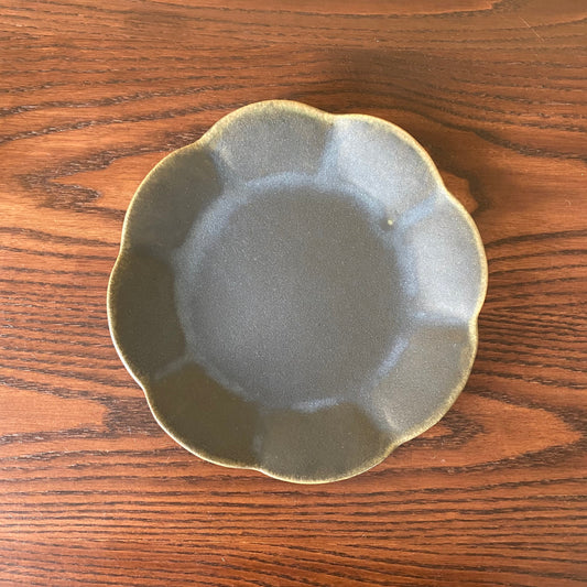 輪花皿 中 サビ釉｜古谷製陶所（信楽焼 陶器）【古9】