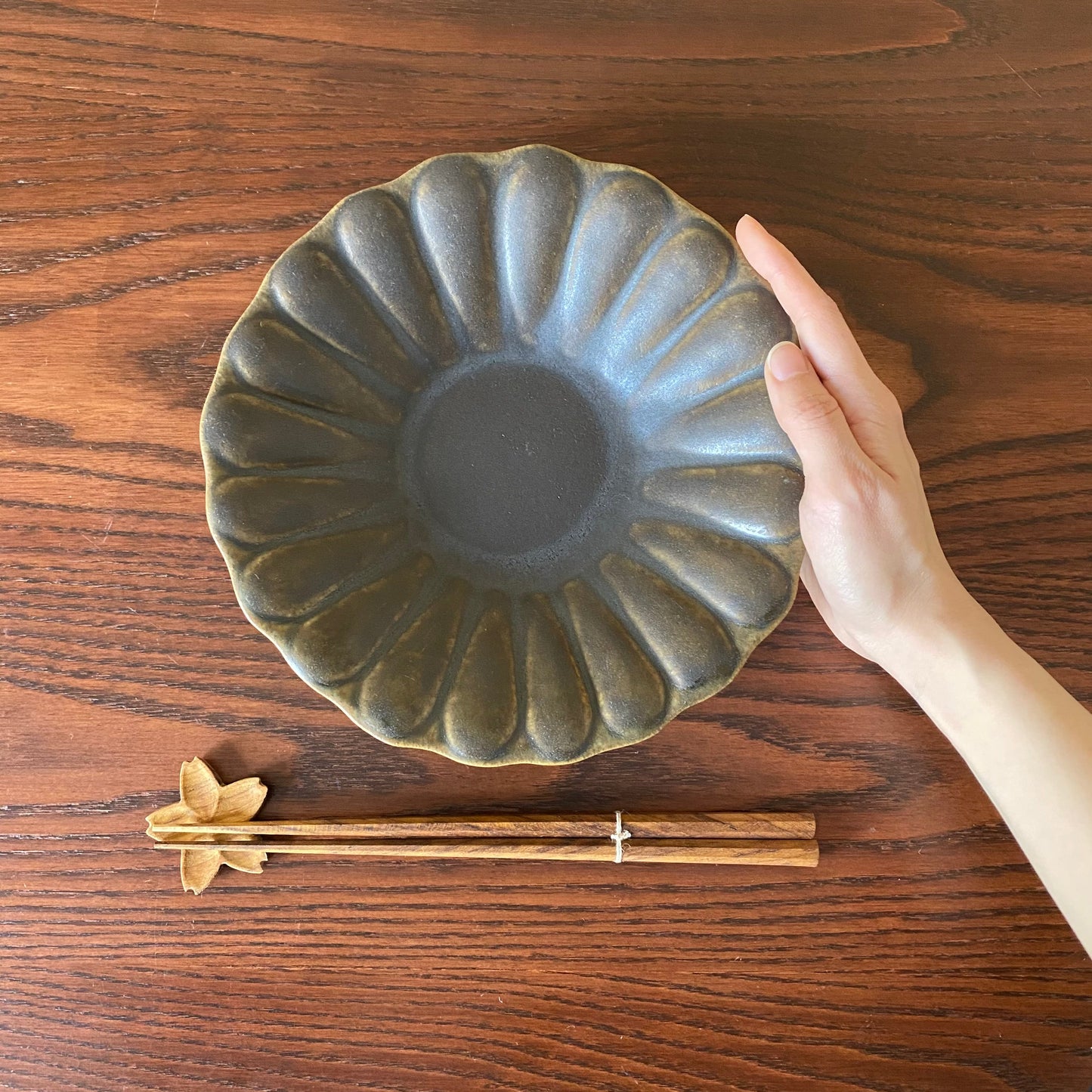 輪花深皿 大 サビ釉｜古谷製陶所（信楽焼 陶器）【古5】