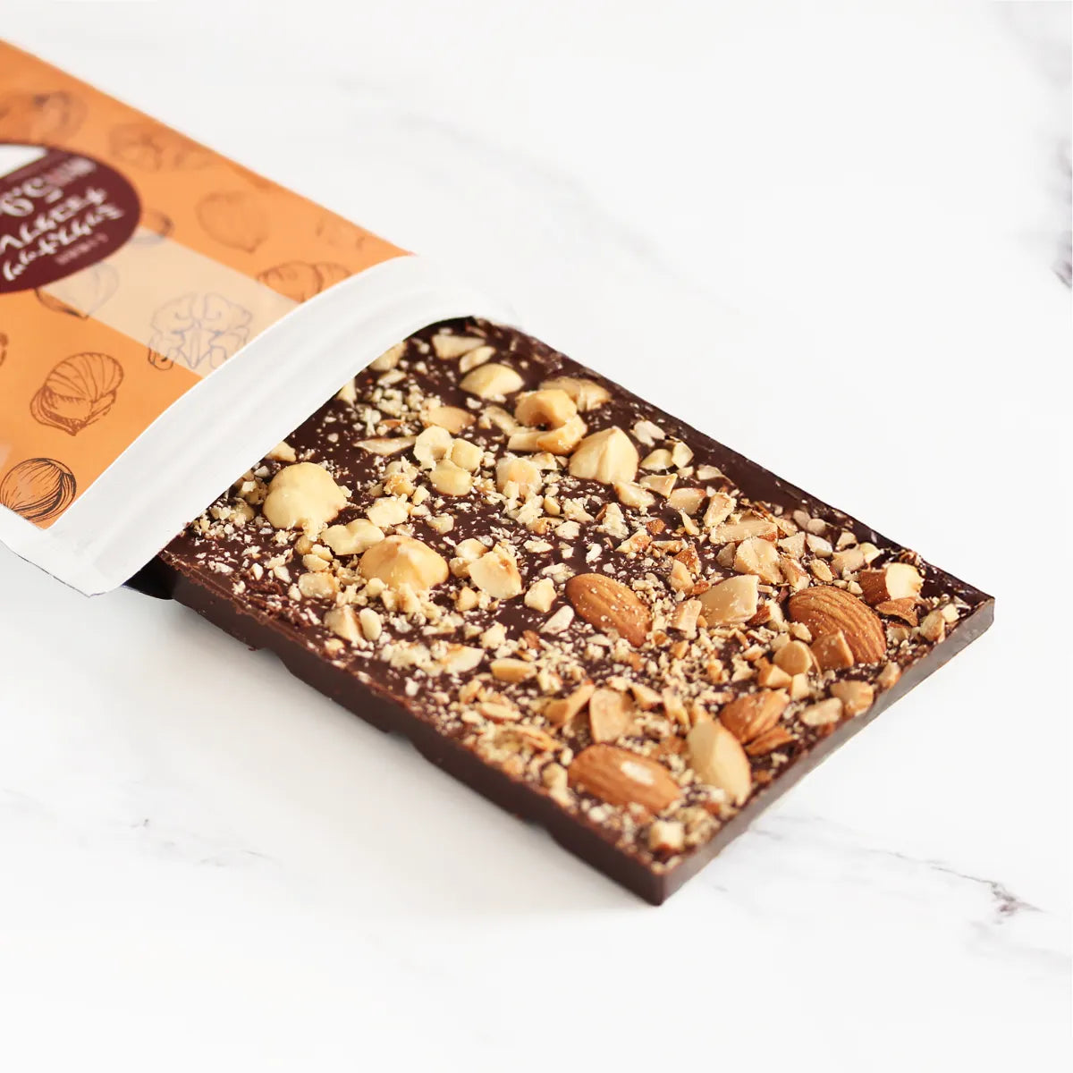 ミックスナッツチョコタブレット 糖質5.9g