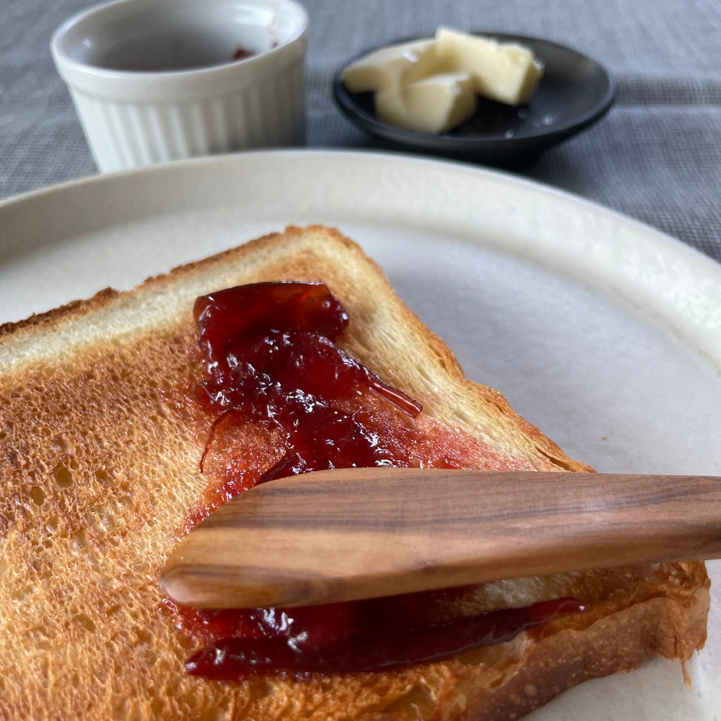 オリーブのバターナイフ