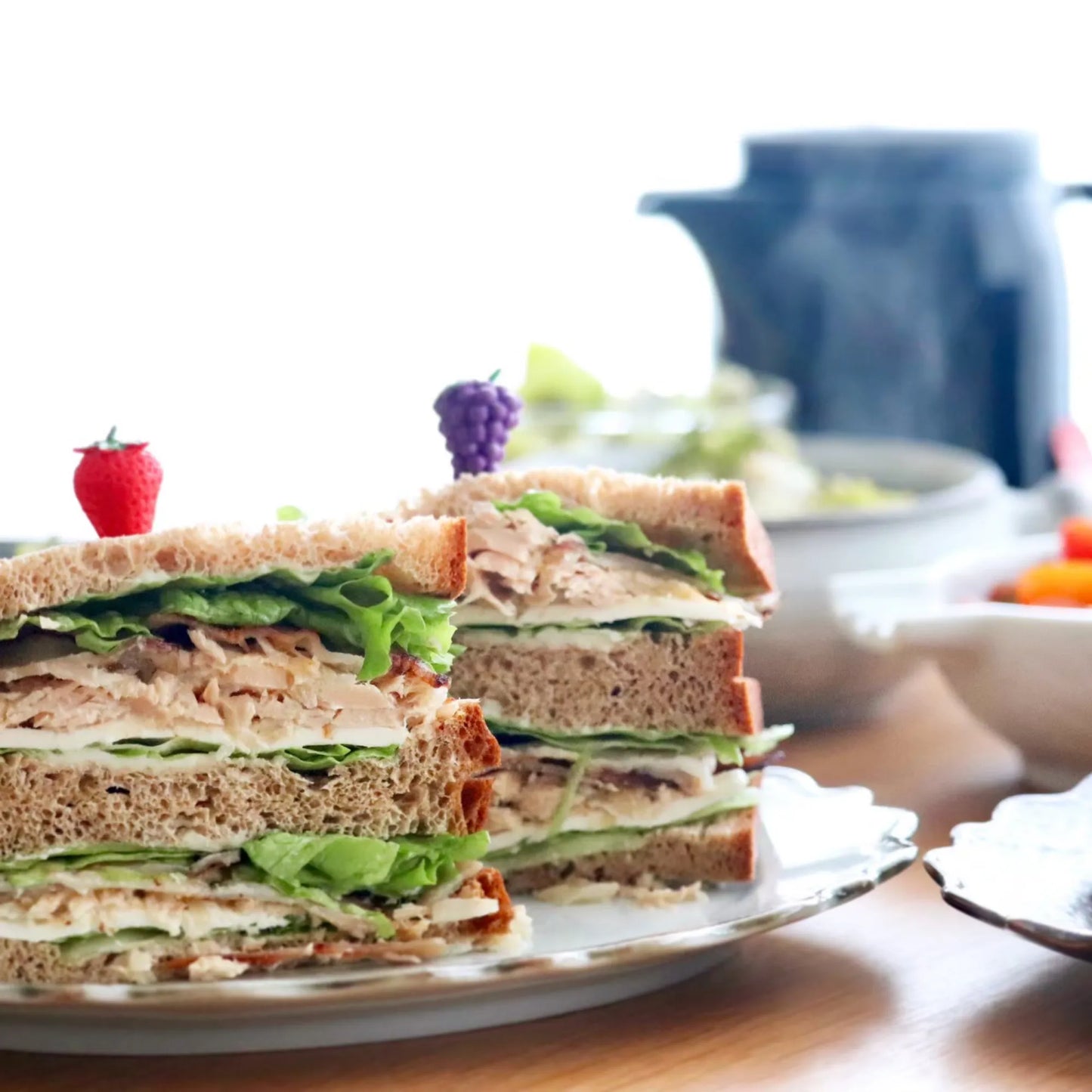 サンドイッチ用ブレッド（大16枚切）糖質1.4g/枚