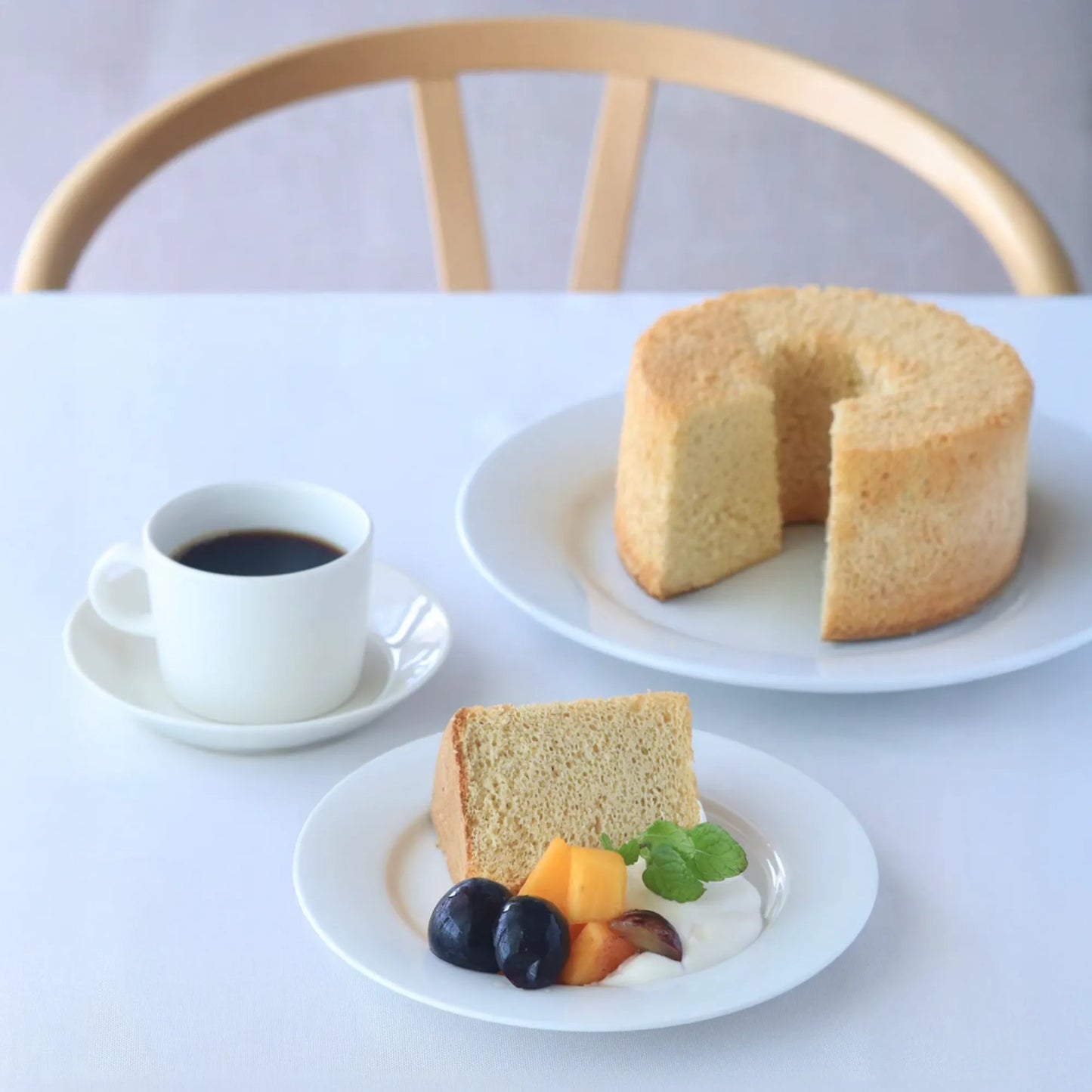 シフォンケーキプレーン ホール　糖質7.2g/1ホール