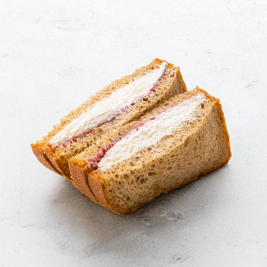 生クリームサンドwith無糖イチゴジャム 糖質3.8g/個